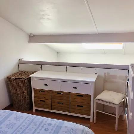 Duplex Lumineux Idéalement Situé Appartement Ares